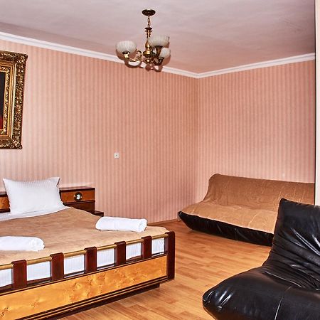 Hotel Georgia Ґорі Екстер'єр фото